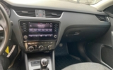 vehicle image #19