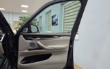 vehicle image #30