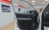 vehicle image #18