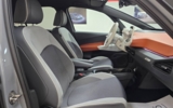 vehicle image #24