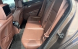 vehicle image #9
