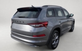 vehicle image #5