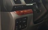 vehicle image #9