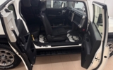 vehicle image #8
