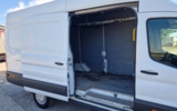 vehicle image #10