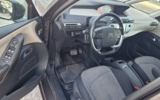 vehicle image #11