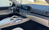 vehicle image #11