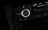 vehicle image #23