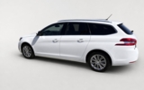 vehicle image #9