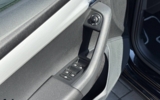vehicle image #30