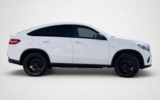 vehicle image #10