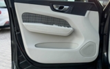 vehicle image #27