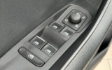 vehicle image #30