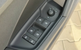 vehicle image #30