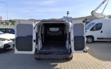 vehicle image #9