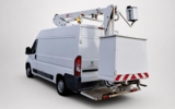 vehicle image #9