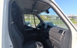 vehicle image #9