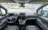 vehicle image #11