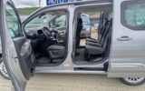 vehicle image #10