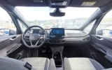vehicle image #16