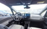 vehicle image #17