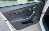 vehicle image #18