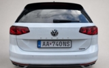 vehicle image #9