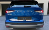 vehicle image #9