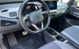 vehicle image #17