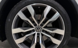 vehicle image #10