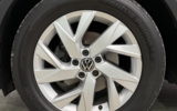vehicle image #8