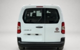 vehicle image #5