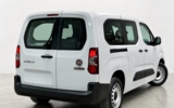 vehicle image #4