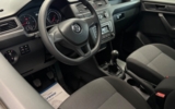 vehicle image #9