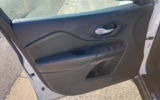 vehicle image #8