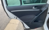 vehicle image #9
