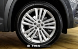 vehicle image #12