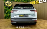 vehicle image #12