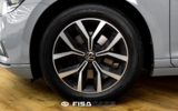 vehicle image #12