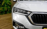 vehicle image #9
