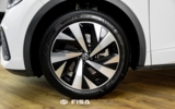 vehicle image #10