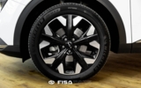 vehicle image #13