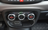 vehicle image #23