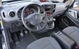 vehicle image #13