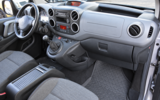 vehicle image #16