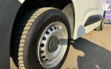 vehicle image #11