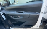 vehicle image #25