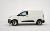 vehicle image #9