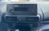 vehicle image #33