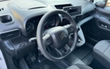 vehicle image #24